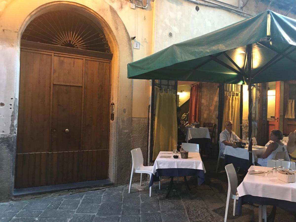 Salerno B&B In Centro Eksteriør billede